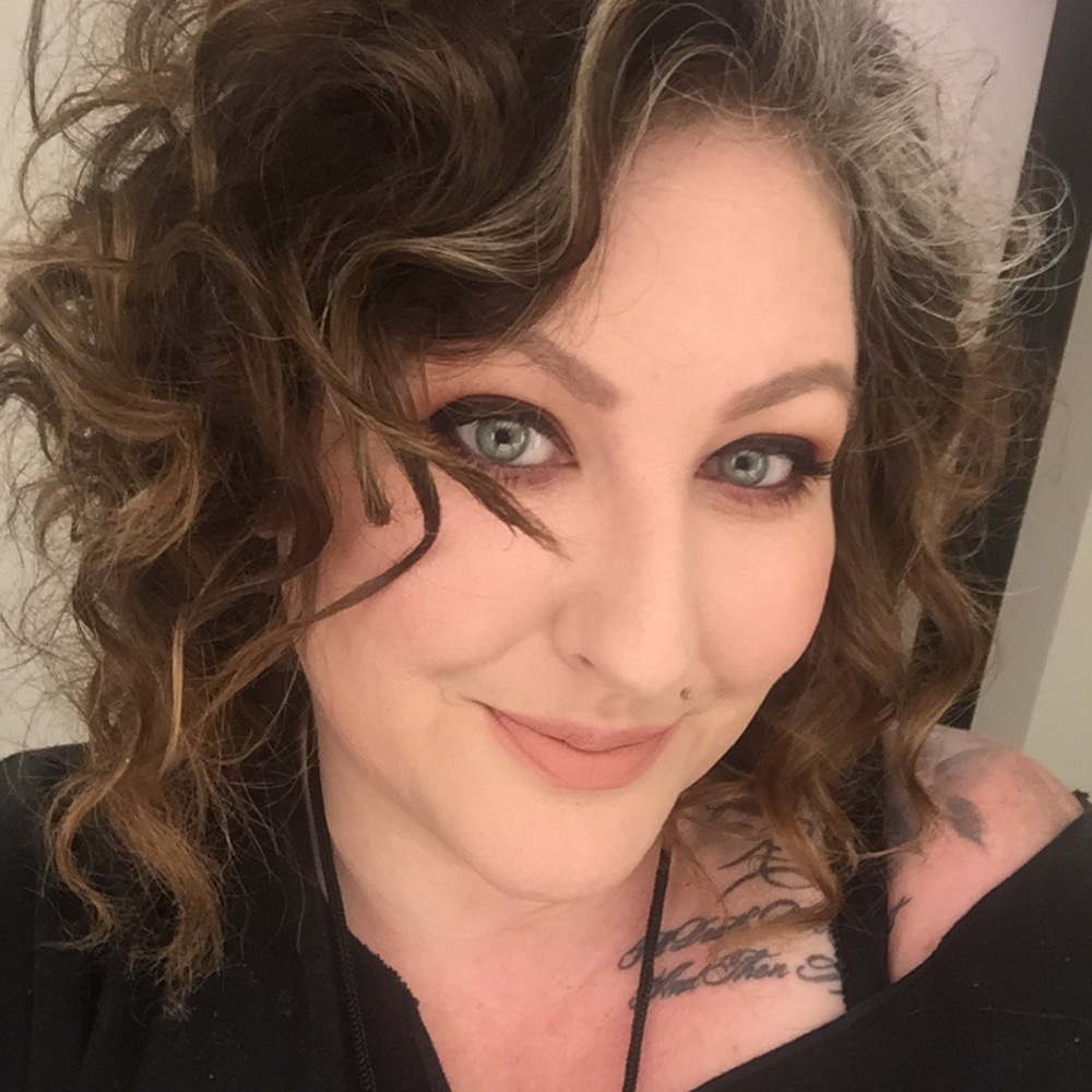 Meet your Posher, Christine